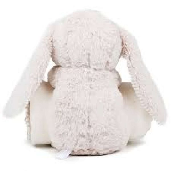 Zec sa šapom pričvršćen oko dekice